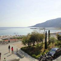 Квартира в пригороде в Италии, Вентимилья, 95 кв.м.