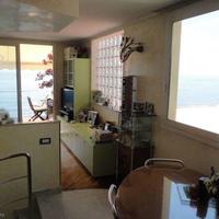 Квартира на первой линии моря/озера в Италии, Вентимилья, 85 кв.м.