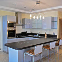 Квартира в пригороде в Италии, Вентимилья, 270 кв.м.