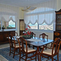 Квартира в пригороде в Италии, Вентимилья, 270 кв.м.