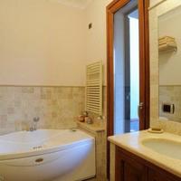 Квартира в пригороде в Италии, Вентимилья, 120 кв.м.