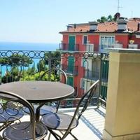 Квартира в пригороде в Италии, Вентимилья, 55 кв.м.