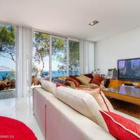 Villa at the first line of the sea / lake, in the suburbs in Spain, Comunitat Valenciana, Alicante, 212 sq.m.