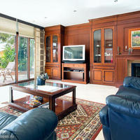 Villa in the suburbs in Spain, Comunitat Valenciana, Alicante, 598 sq.m.