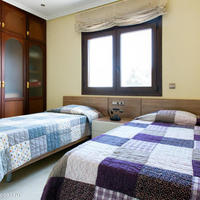 Villa in the suburbs in Spain, Comunitat Valenciana, Alicante, 598 sq.m.