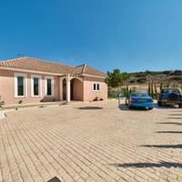Bungalow in the suburbs in Republic of Cyprus, Lemesou, 198 sq.m.