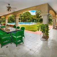 Villa in the city center in Spain, Comunitat Valenciana, Alicante, 787 sq.m.