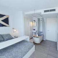 Таунхаус в пригороде в Испании, Каталония, Багур, 208 кв.м.