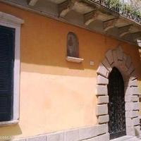 Flat in the city center, at the first line of the sea / lake in Italy, Vibo Valentia, 100 sq.m.