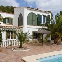 Villa in the suburbs in Spain, Comunitat Valenciana, Alicante, 500 sq.m.