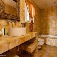 Villa in the suburbs in Spain, Comunitat Valenciana, Alicante, 500 sq.m.