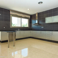 Villa in the suburbs in Spain, Comunitat Valenciana, Alicante, 400 sq.m.