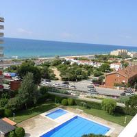 Квартира на второй линии моря/озера, в пригороде в Испании, Каталония, Багур, 100 кв.м.