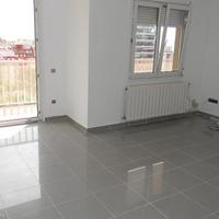 Квартира на второй линии моря/озера, в пригороде в Испании, Каталония, Багур, 100 кв.м.