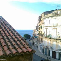 Apartment in the city center in Italy, Vibo Valentia, 100 sq.m.