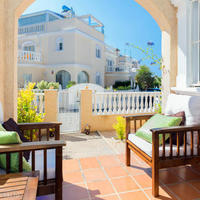 Villa in the city center in Spain, Comunitat Valenciana, Alicante, 93 sq.m.