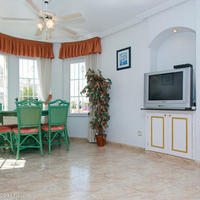 Villa in the city center in Spain, Comunitat Valenciana, Alicante, 93 sq.m.