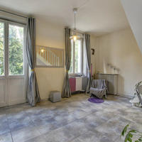 Villa in the city center in Guyane, 208 sq.m.