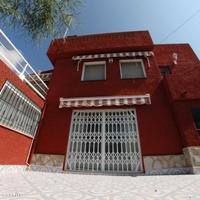 Villa in the city center in Spain, Comunitat Valenciana, Alicante, 173 sq.m.