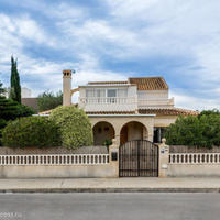 Villa in the suburbs in Spain, Comunitat Valenciana, Alicante, 122 sq.m.