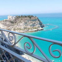 Apartment in the city center in Italy, Vibo Valentia, 80 sq.m.