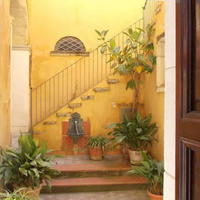 Apartment in the city center in Italy, Vibo Valentia, 80 sq.m.