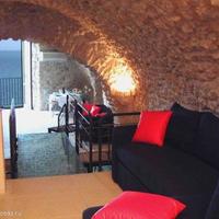 Apartment in the city center, at the first line of the sea / lake in Italy, Vibo Valentia, 180 sq.m.