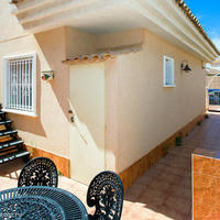 Villa in the suburbs in Spain, Comunitat Valenciana, Alicante, 64 sq.m.