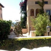 Апартаменты в центре города, на первой линии моря/озера на Кипре, Вааса, 118 кв.м.