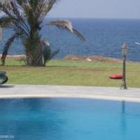 Villa at the first line of the sea / lake in Republic of Cyprus, Eparchia Pafou, 238 sq.m.