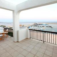 Apartment at the first line of the sea / lake, in the suburbs in Republic of Cyprus, Vasa, 80 sq.m.
