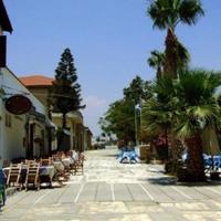 Apartment at the first line of the sea / lake, in the suburbs in Republic of Cyprus, Vasa, 80 sq.m.