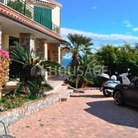 Villa in Italy, San Donnino, 360 sq.m.