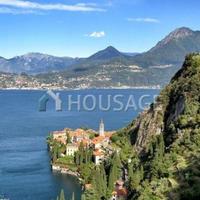 House in Italy, Lombardia, Varese, 350 sq.m.