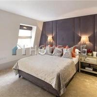 Flat in United Kingdom, England, London, 188 sq.m.