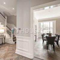 Flat in United Kingdom, England, Wandsworth, 151 sq.m.