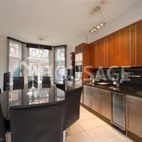 Flat in United Kingdom, England, Wandsworth, 85 sq.m.