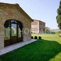 House in Italy, Pienza, 900 sq.m.