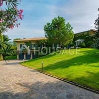 Дом в Италии, Гарда, 550 кв.м.