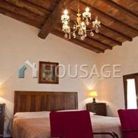 Дом в Италии, Пьенца, 1300 кв.м.