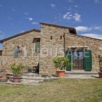 Дом в Италии, Пьенца, 1300 кв.м.