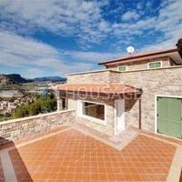 Вилла в Италии, Сан-Донино, 252 кв.м.