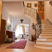 Дом в Италии, Пьенца, 530 кв.м.