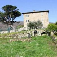 Дом в Италии, Пьенца, 900 кв.м.