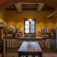 Дом в Италии, Пьенца, 900 кв.м.