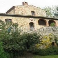 Дом в Италии, Пьенца, 1600 кв.м.