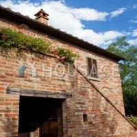 House in Italy, Pienza, 600 sq.m.