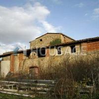 Дом в Италии, Пьенца, 1500 кв.м.