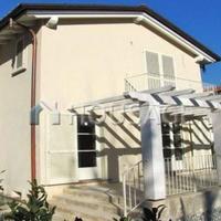 Вилла в Италии, Пиза, 215 кв.м.