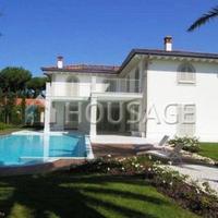 Villa in Italy, Palau, 351 sq.m.